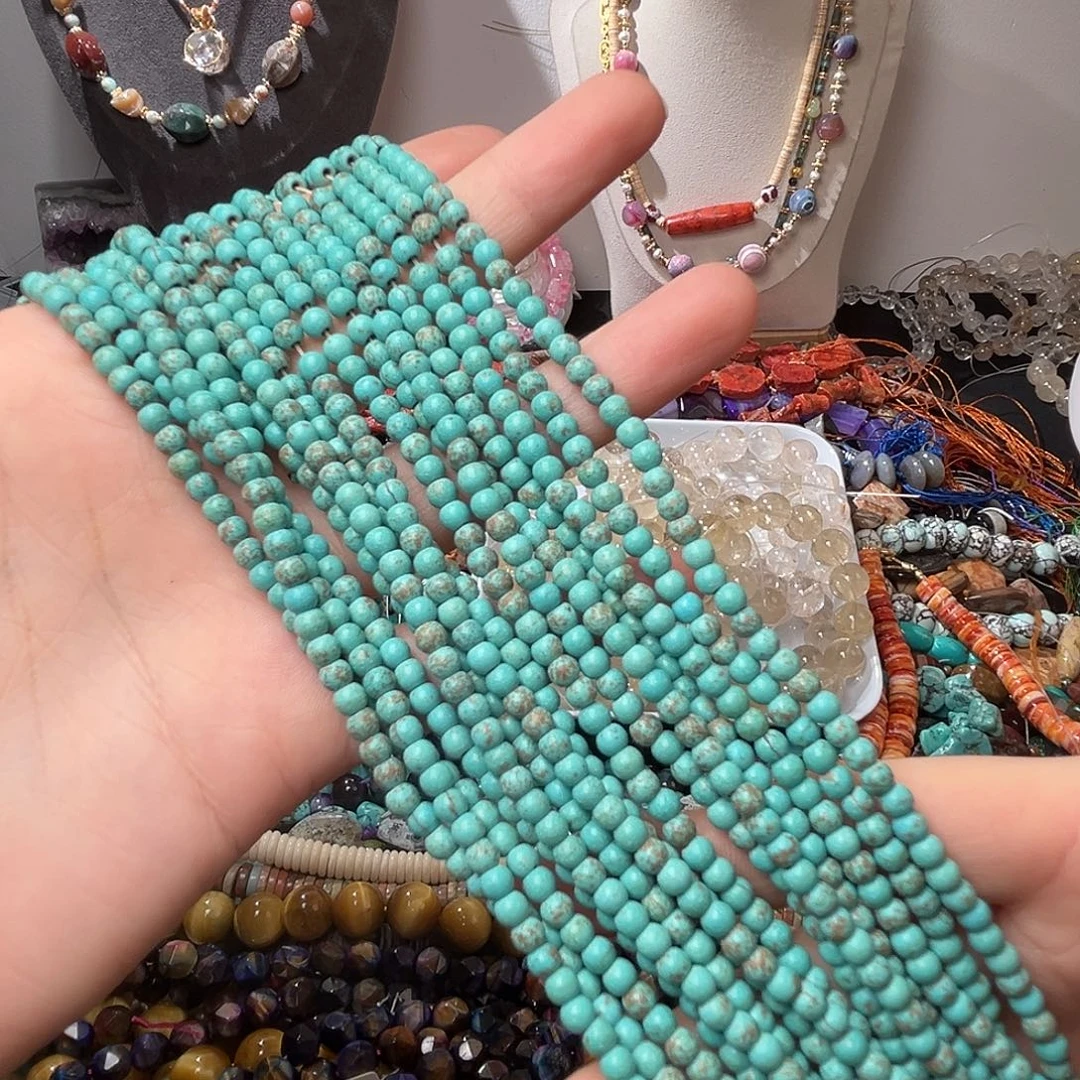 玛瑙/玉髓合金珠宝半成品N136。 4mm原矿松石圆珠三条