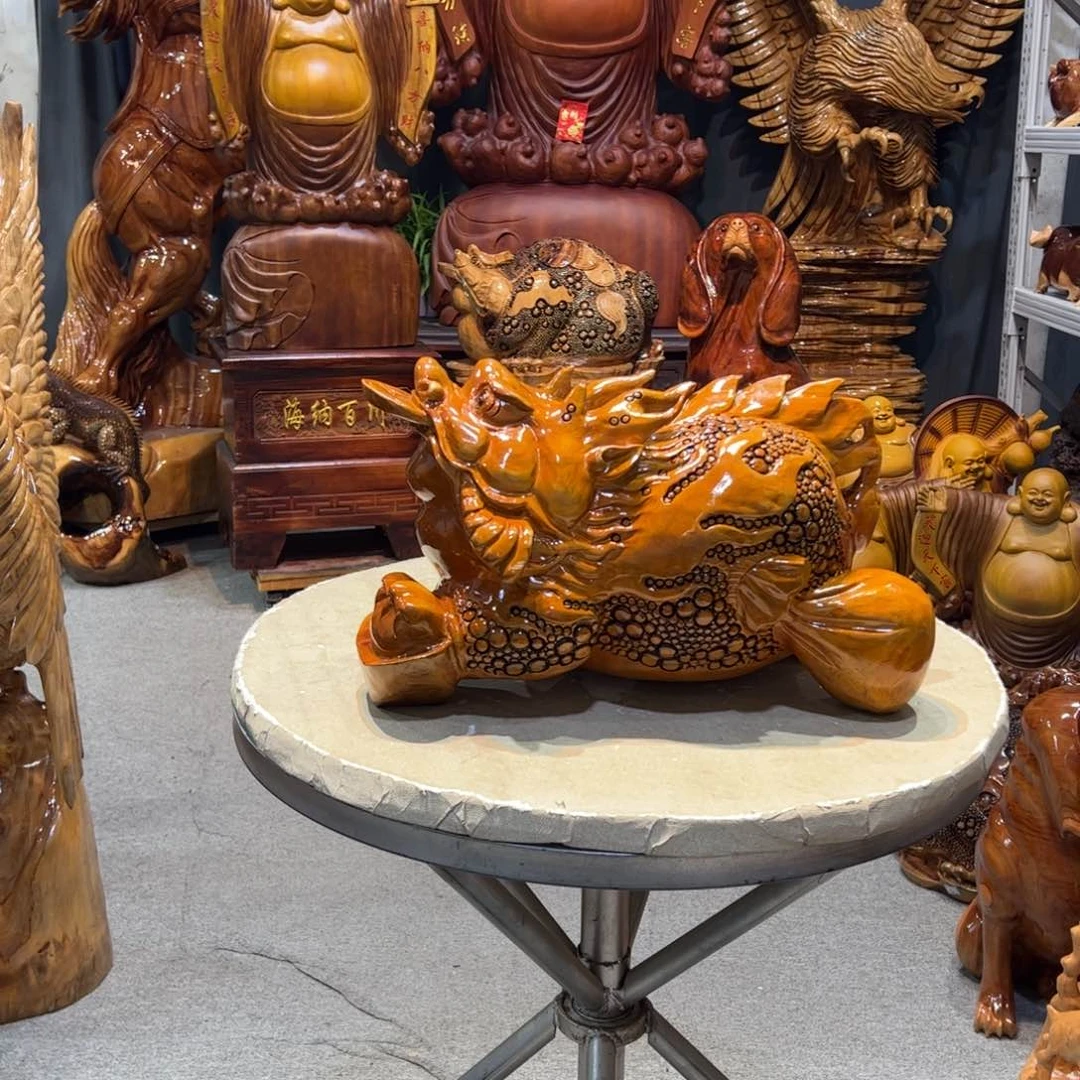 罗***行香樟木香樟木材质金蟾摆件