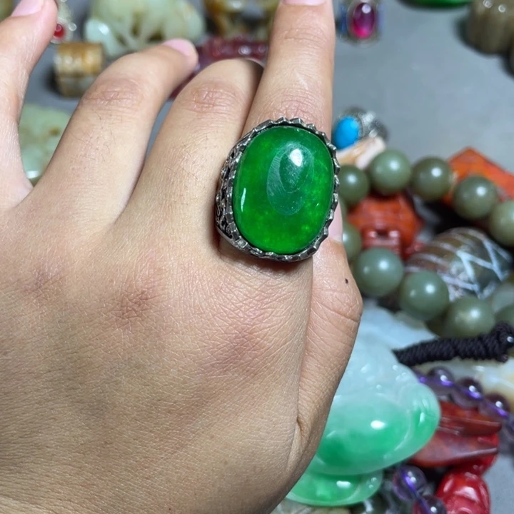 滴血莲花菩提吊坠