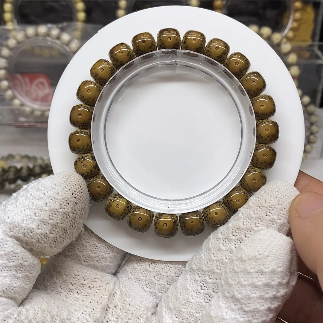 吊坠星月菩提黄金瞳黄串10x9