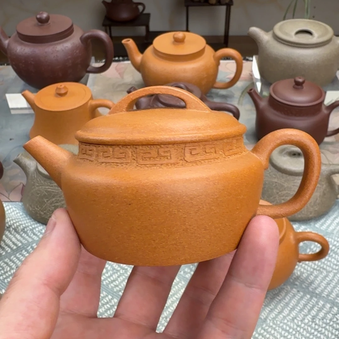 茶壶紫砂汉瓦 金黄段 130cc
