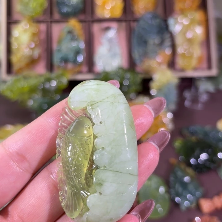 未镶嵌蛇纹石玉颈饰