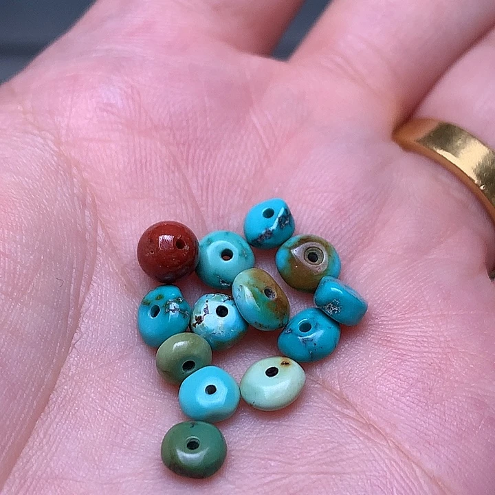 南红玛瑙未镶嵌珠宝奇石