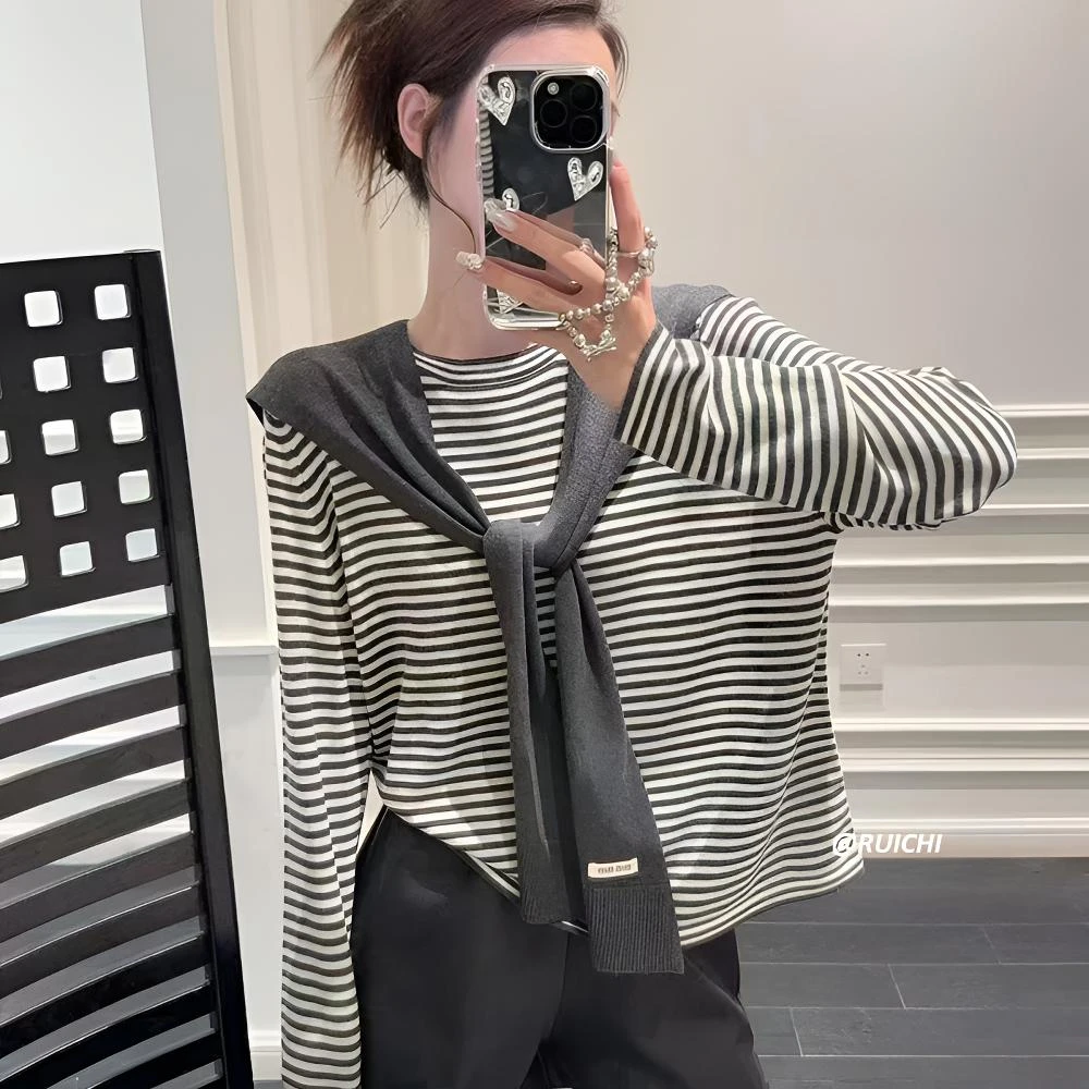 韩版2025秋季新款圆领撞色条纹披肩设计感休闲宽松针织衫两件套女
