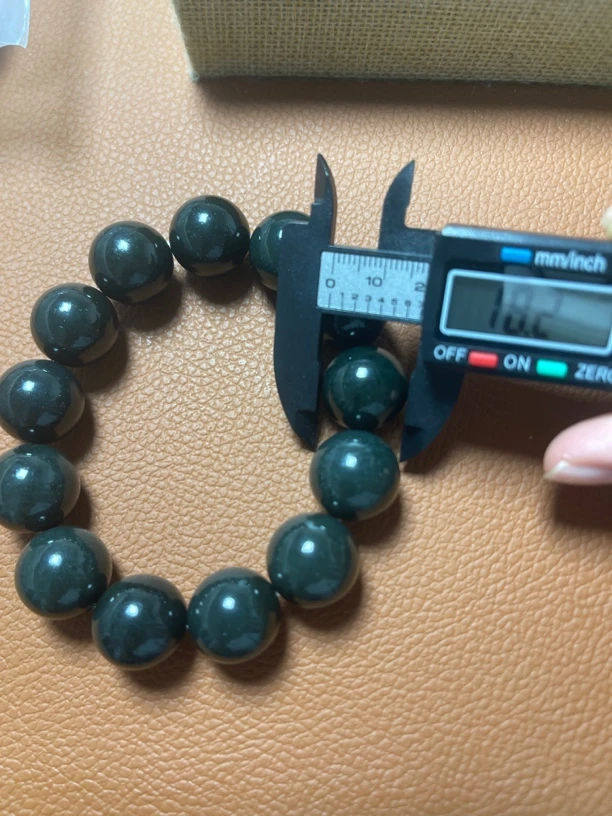 和田玉且末料圆珠卡18