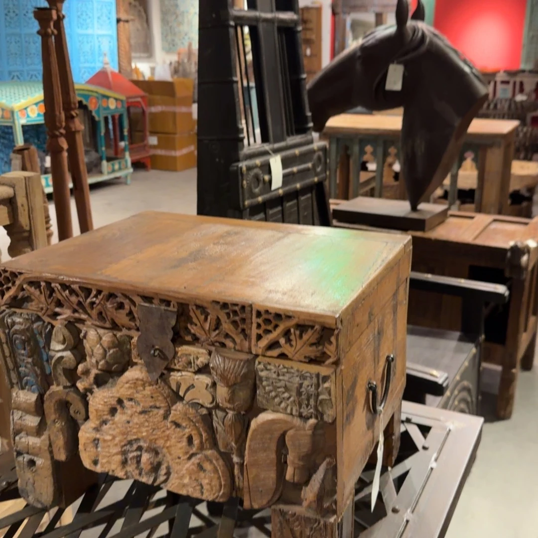 L***8混纺我的心好痛好难受