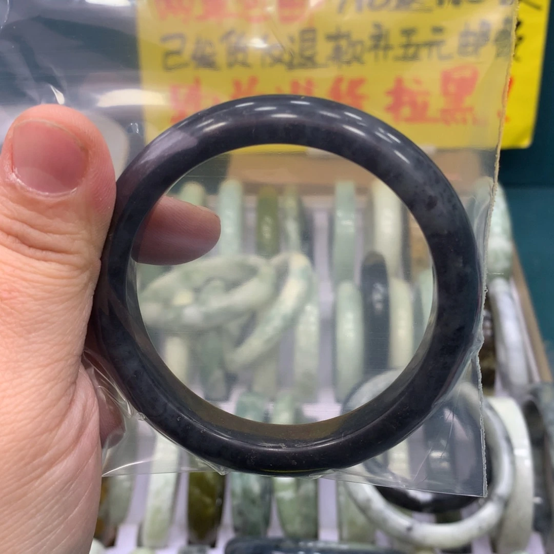 七***婆蛇纹石玉未镶嵌手镯