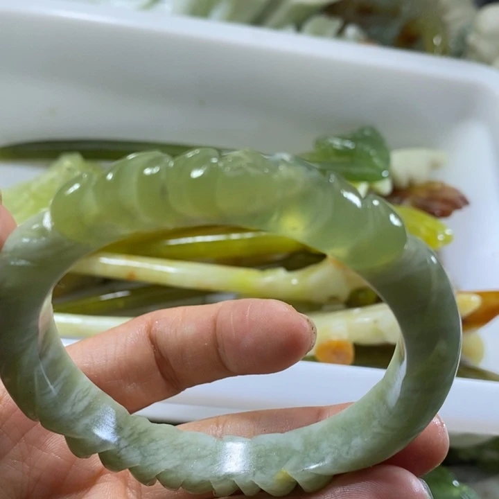 岫玉未镶嵌岫玉手镯57