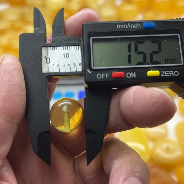 琥珀（矿物珀）未镶嵌裸石