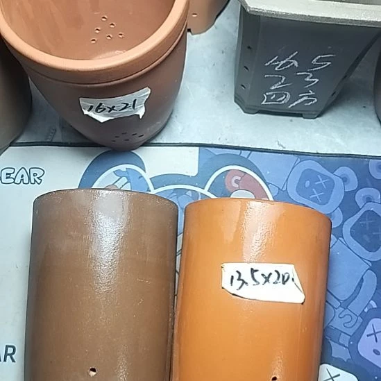 红泥紫泥大笔筒两个