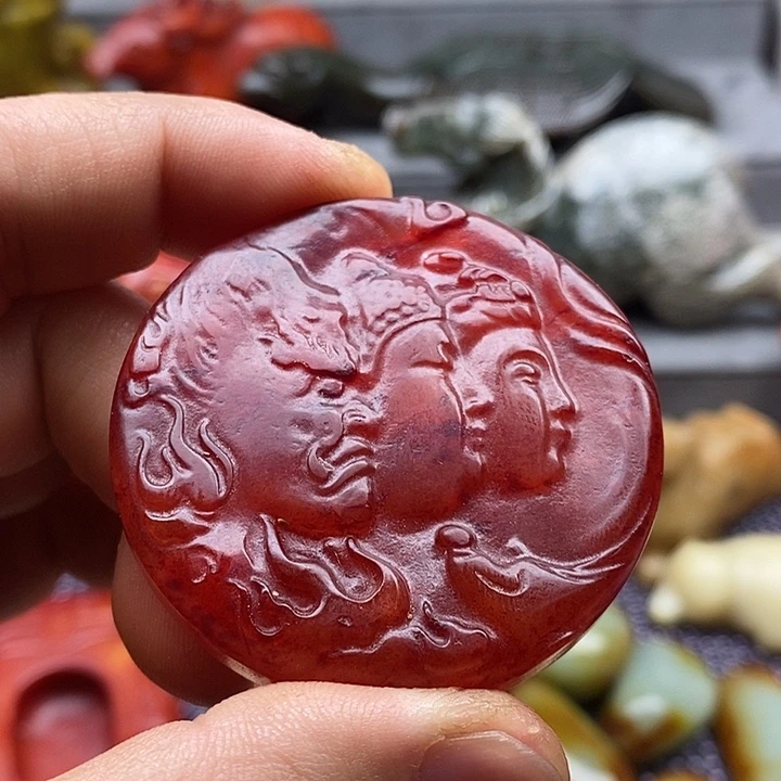 未镶嵌蛇纹石玉颈饰