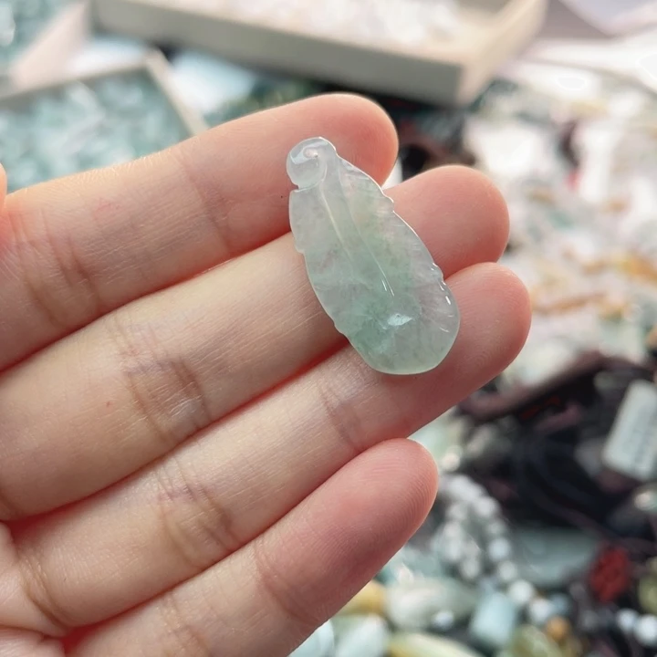 每***✧翡翠未镶嵌颈饰不退不换