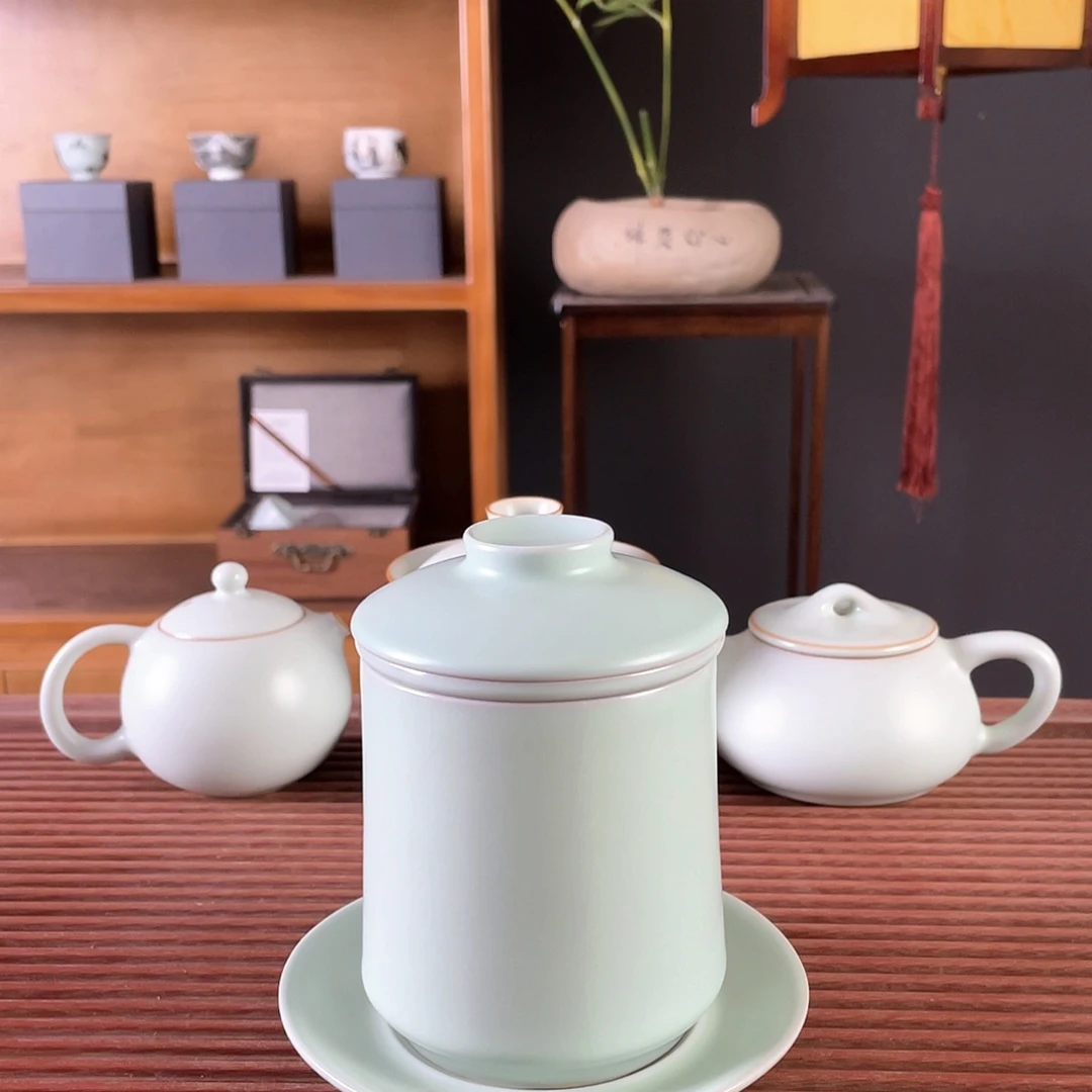 奶****经典款的设计风格