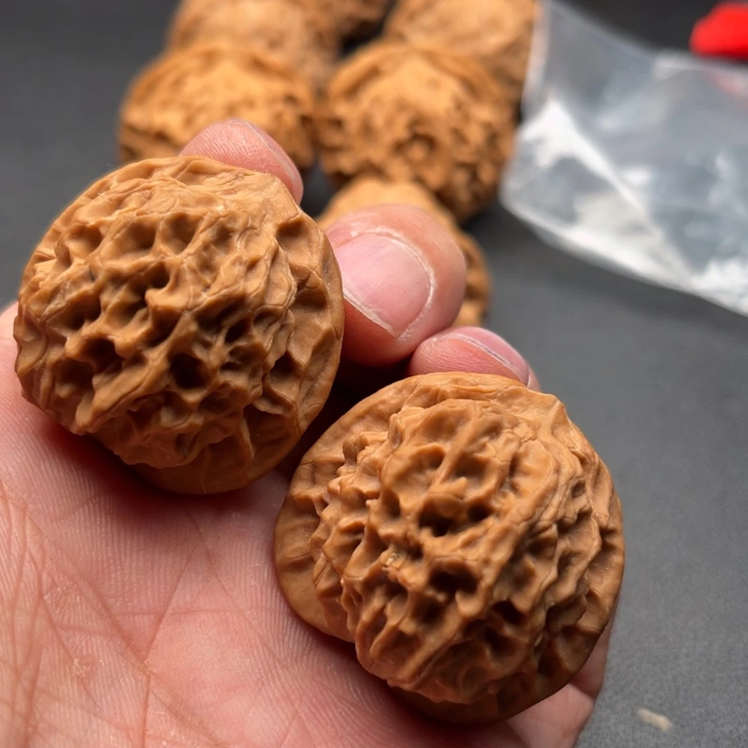 文玩核桃吊坠秦公子