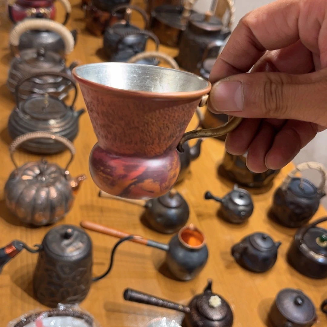淬火色挂锡杯手工锻打工艺