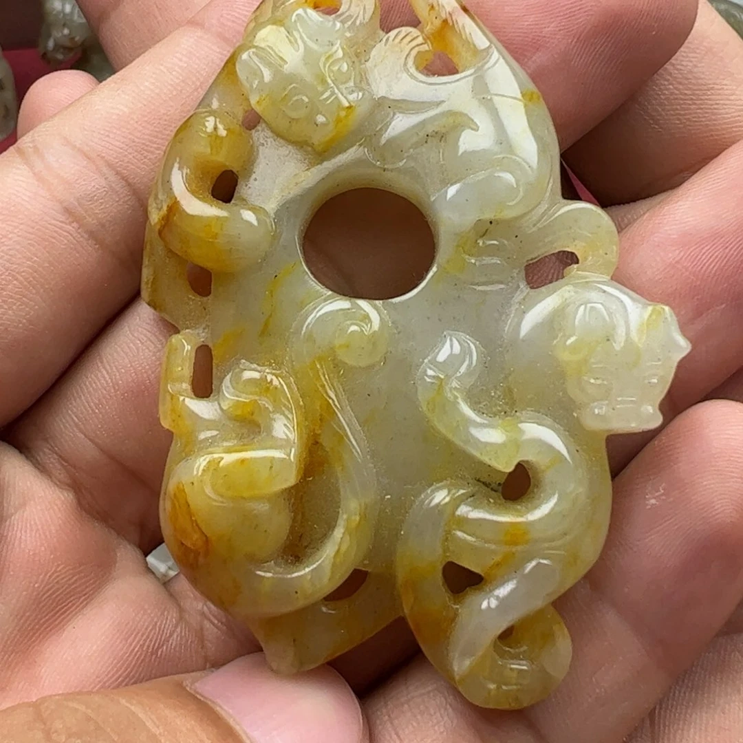 和田玉未镶嵌挂件