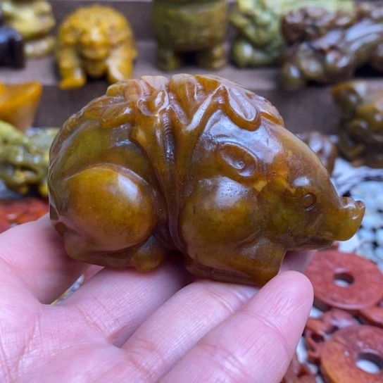 蛇纹石玉未镶嵌颈饰140