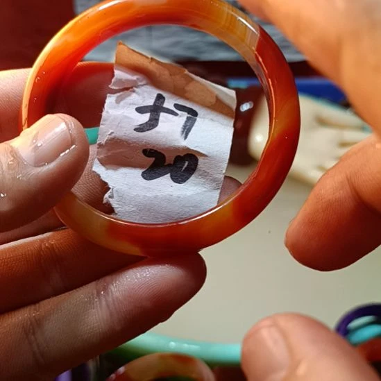 玛瑙/玉髓手镯未镶嵌