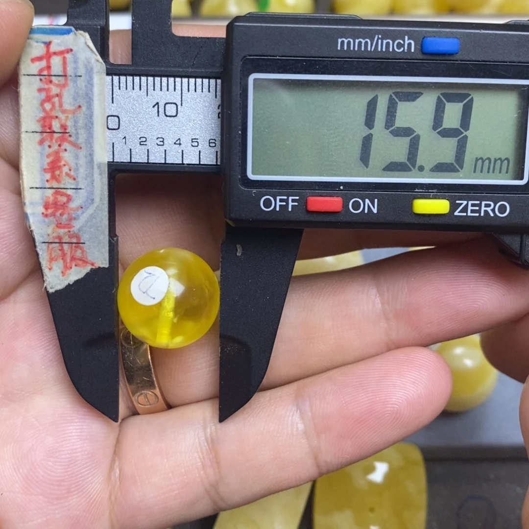 蜜蜡未镶嵌裸石15.9微皮色圆珠