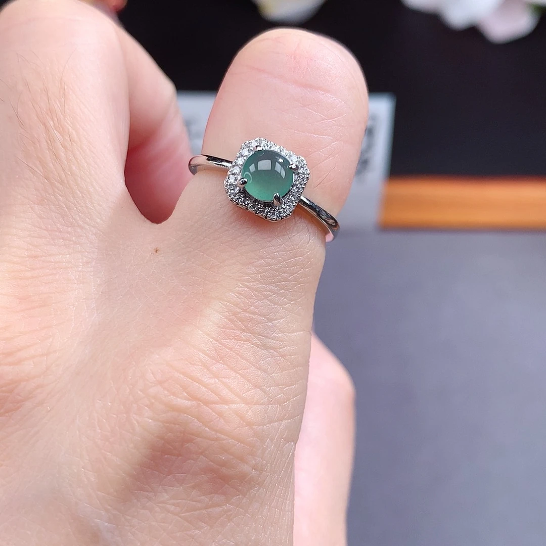 翡翠手镯（圆镯）未镶嵌