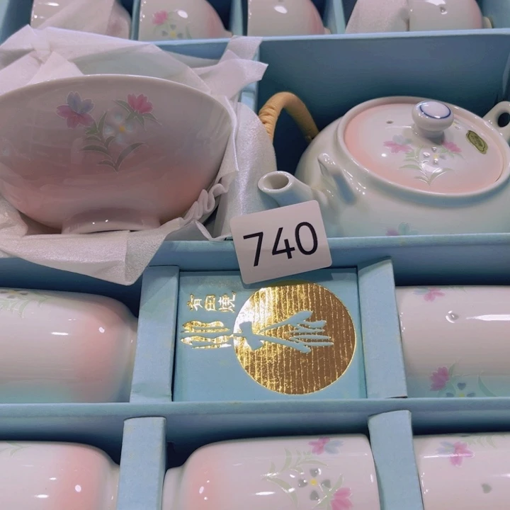 盖碗瓷器制作工艺精湛