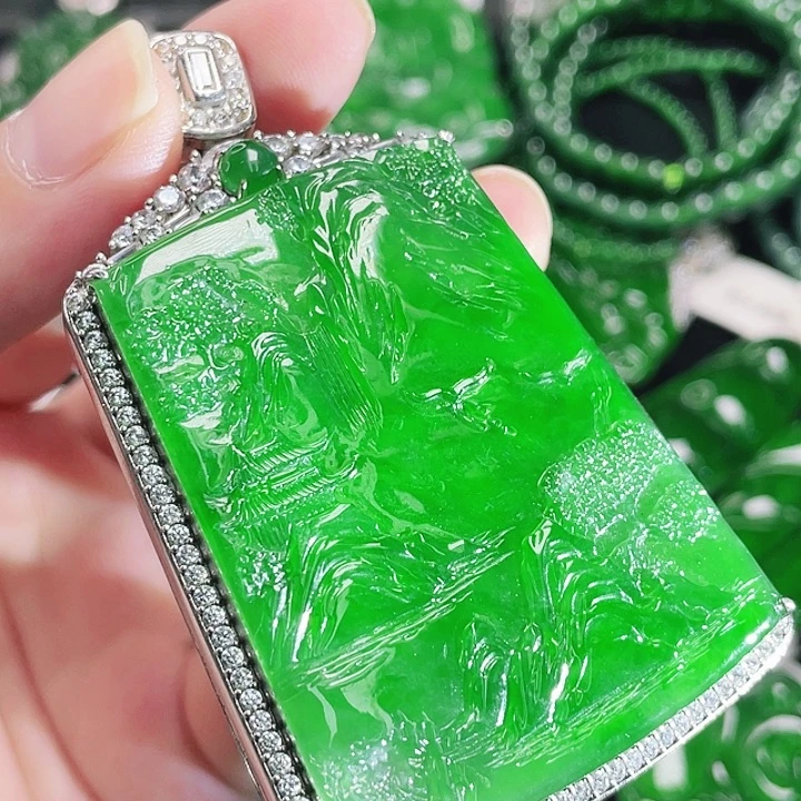 翡翠未镶嵌颈饰68