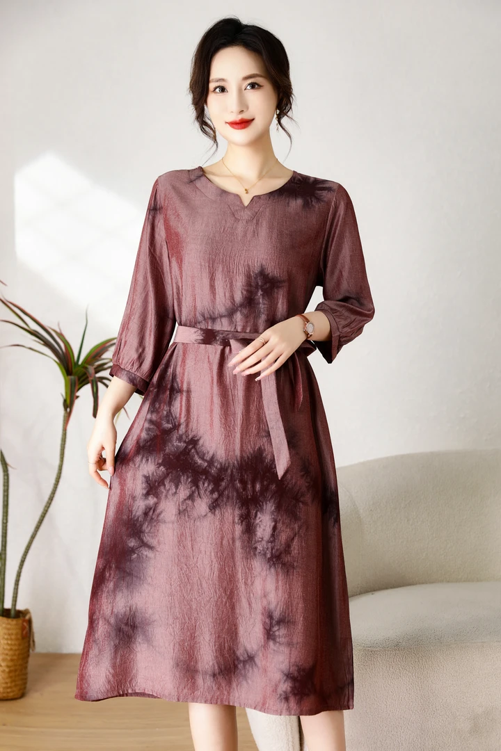 【久久】紫棠色扎染 2025新款时尚修身扎染显瘦精品连衣裙气质轻奢