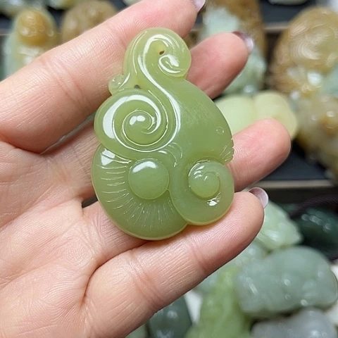 颈饰未镶嵌和田玉u****9