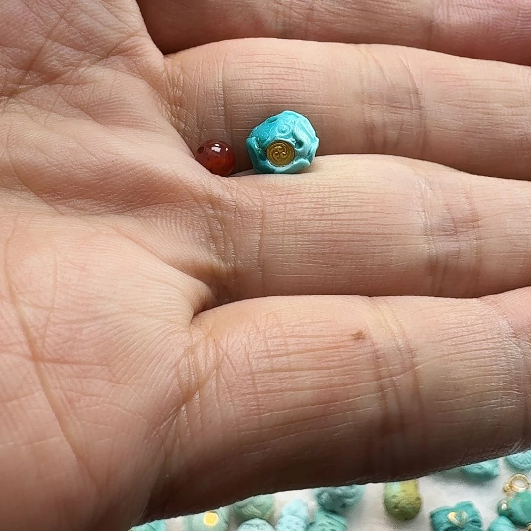 A***w南红玛瑙未镶嵌颈饰莲花隔珠