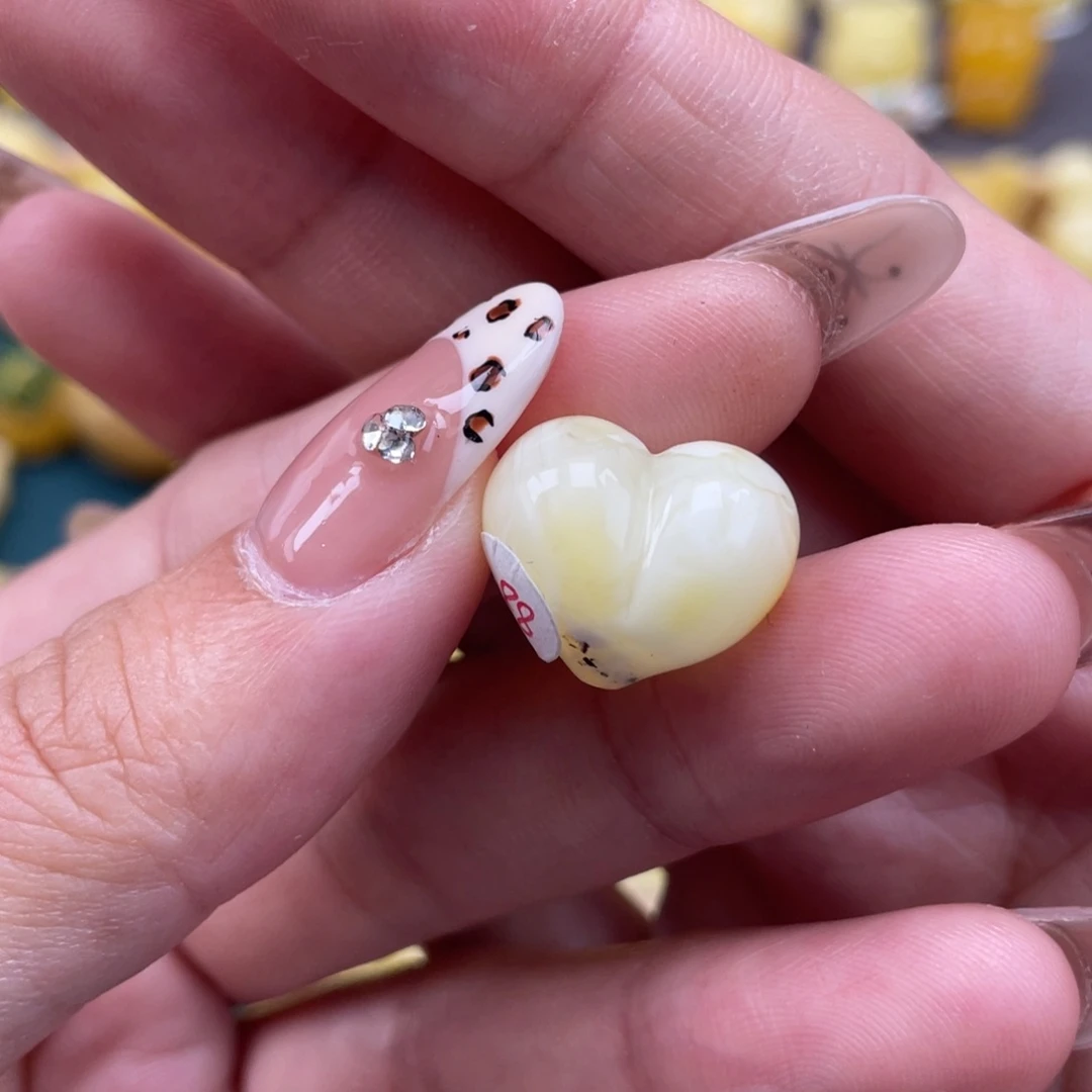 裸石琥珀未镶嵌蜜蜡