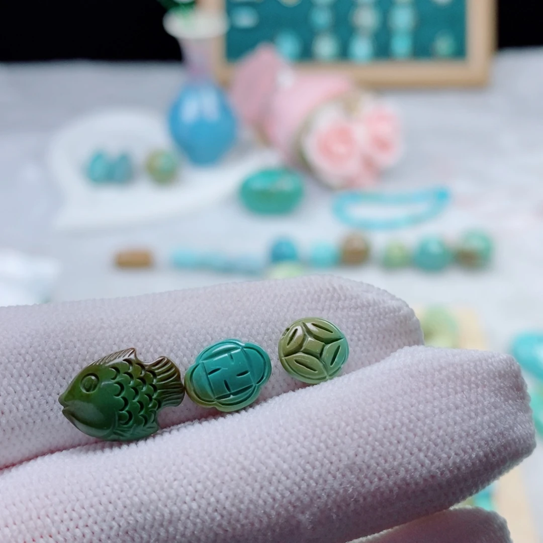 绿松石未镶嵌颈饰3*