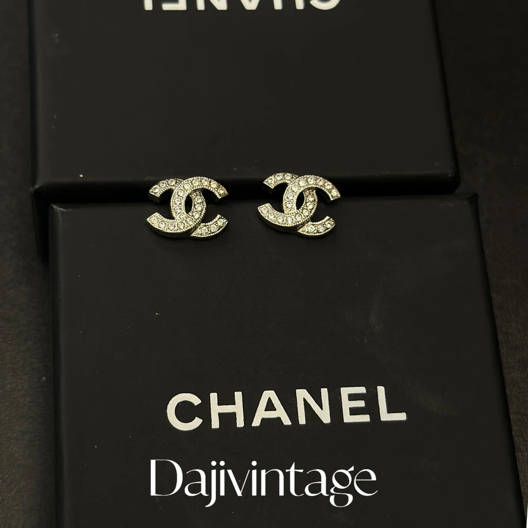 大吉中古/Chanel香奈儿银色双c耳钉