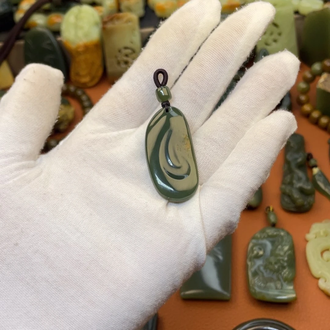 岫岩河磨玉（透闪石质玉）未镶嵌挂件