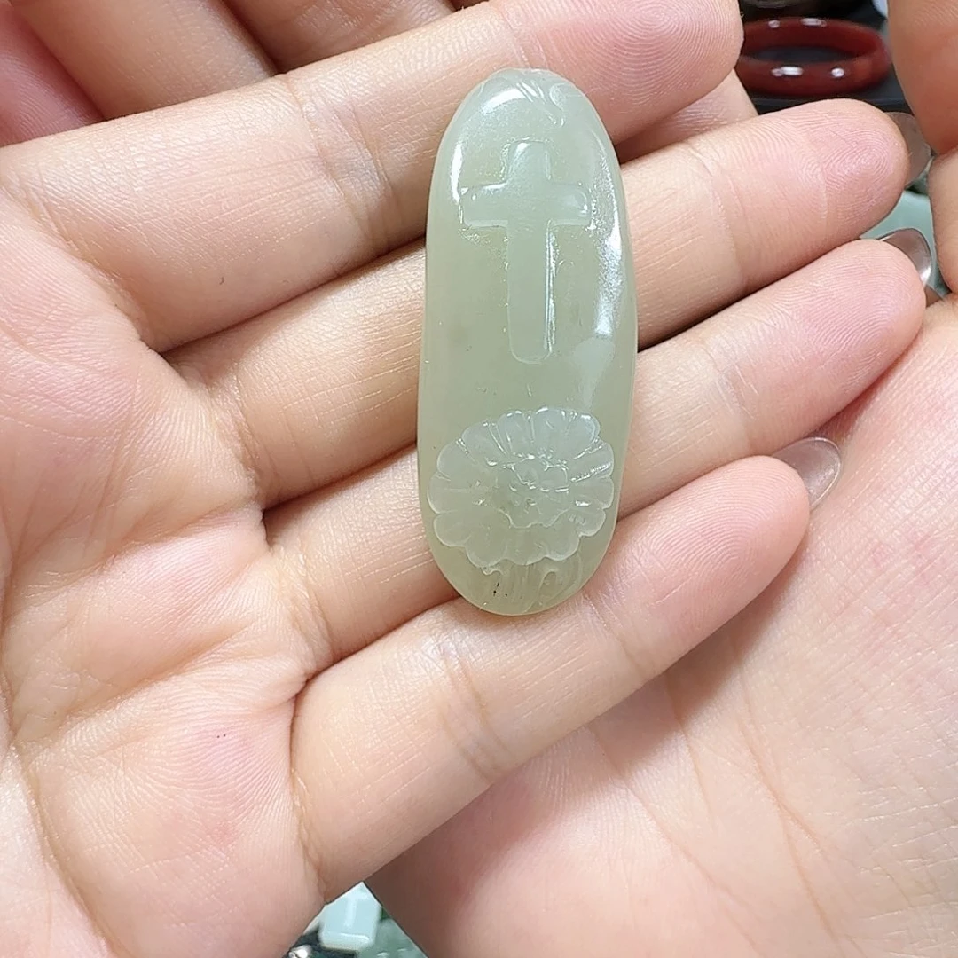 颈饰未镶嵌和田玉