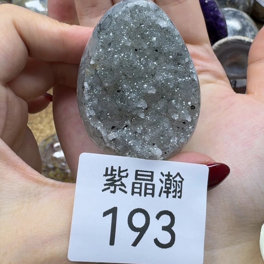 未镶嵌水晶大型摆件（非配饰）