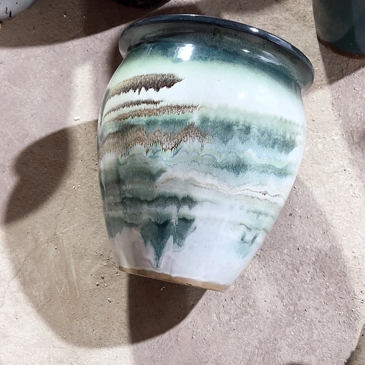 紫砂花盆口径28高度31一只底部瑕疵