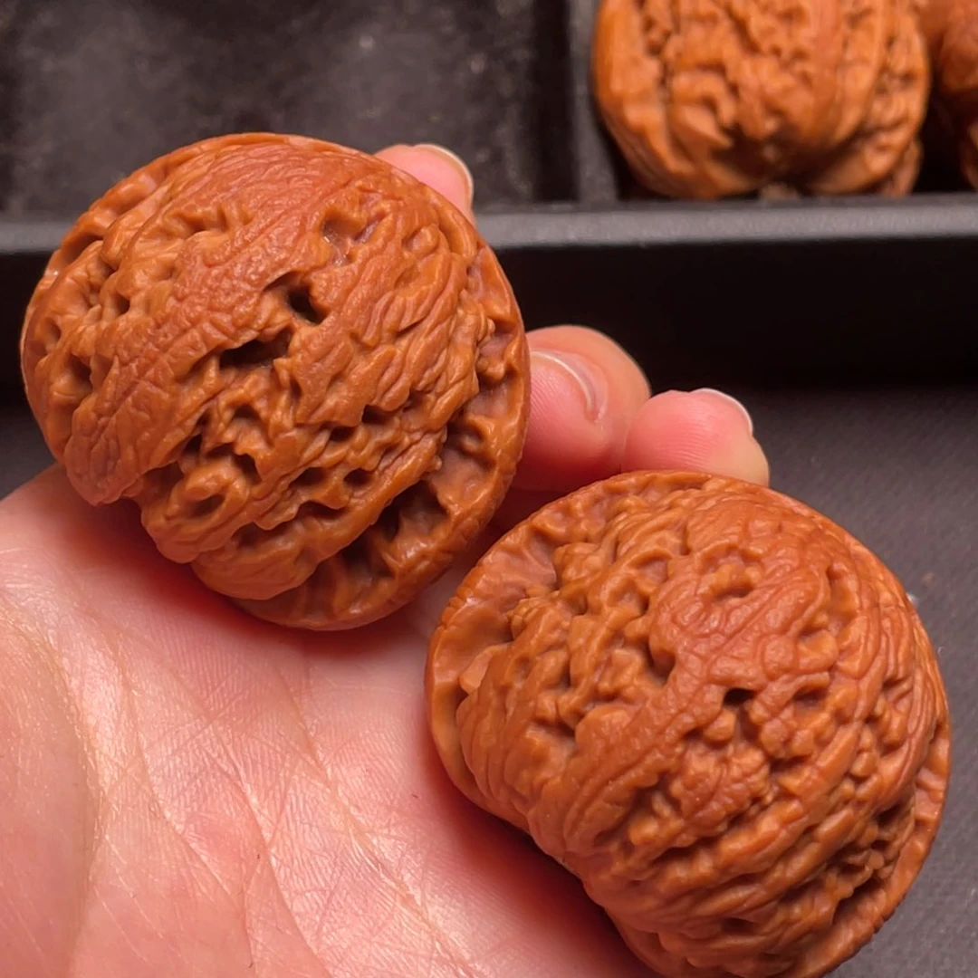 文玩核桃吊坠秦岭野生核桃