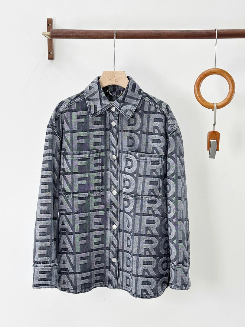 未使用 FENDI/芬迪 芬迪 女士灰色搭配腰带字母满印牛仔外套