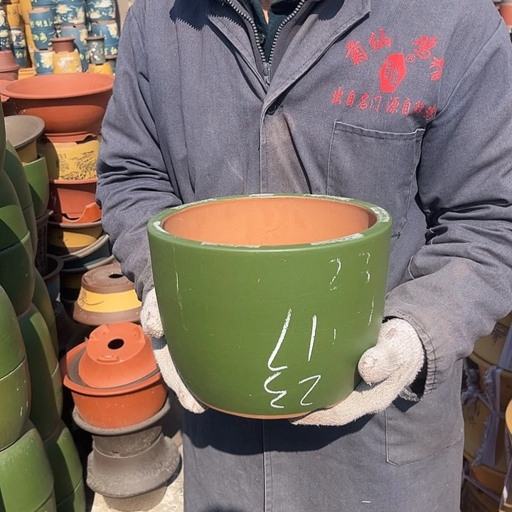 紫砂紫砂花盆和一