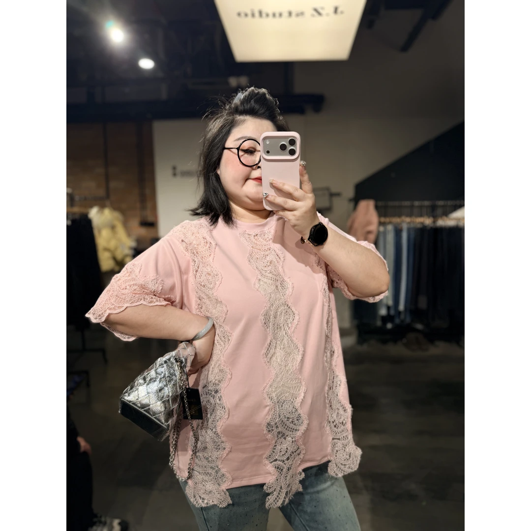 A5大码胖M蕾丝拼接圆领T恤不规则镂空韩版宽松半袖上衣