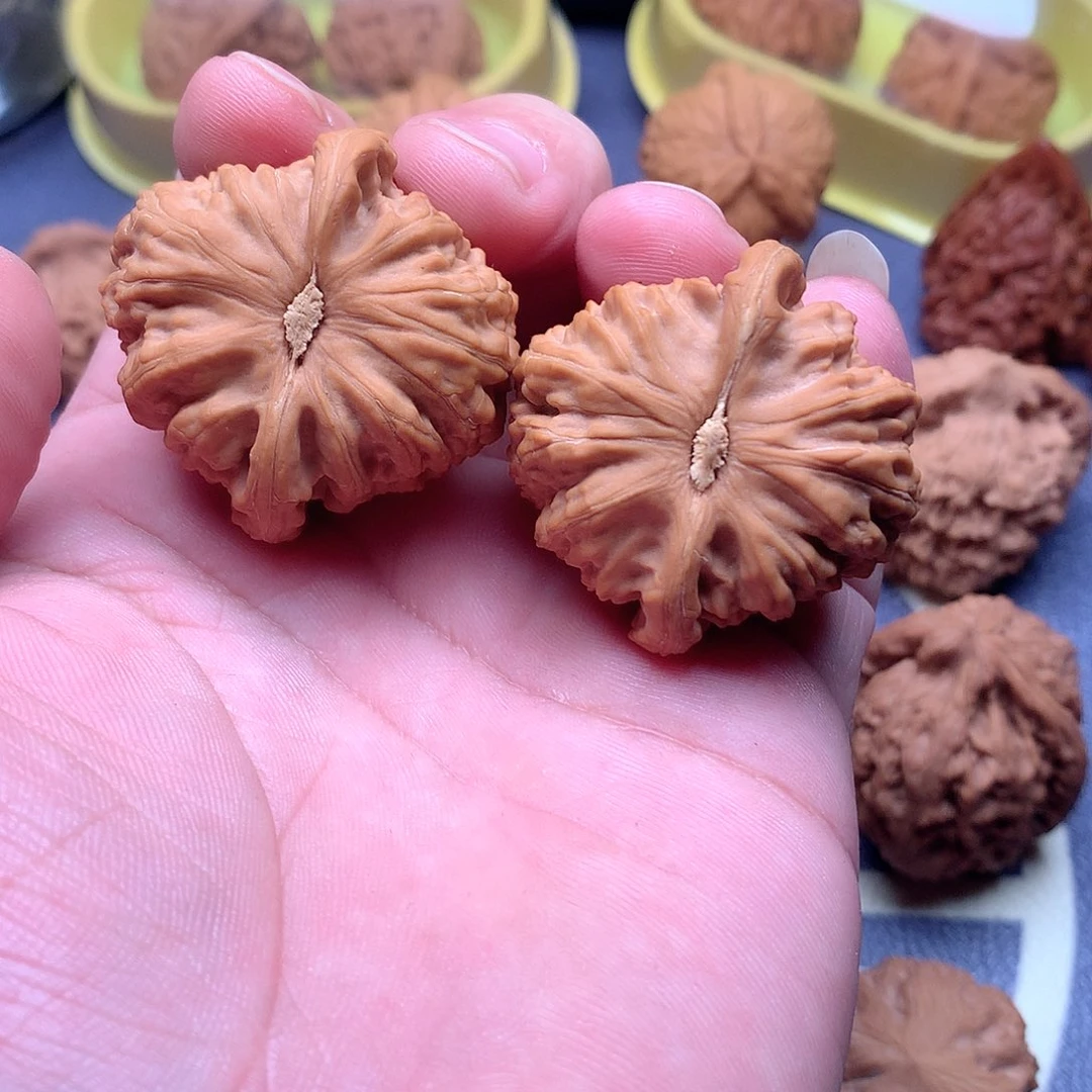 D****把件文玩核桃核桃