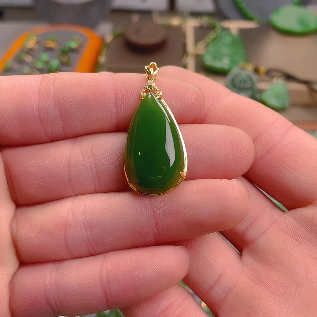 和田玉（碧玉）吊坠(不含链)18K金镶嵌2580