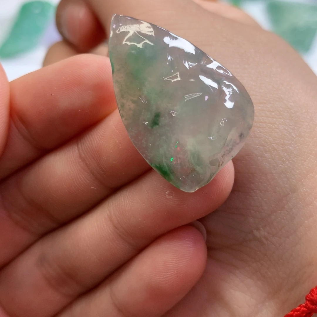 【闪购商品】翡翠吊坠(不含链)未镶嵌