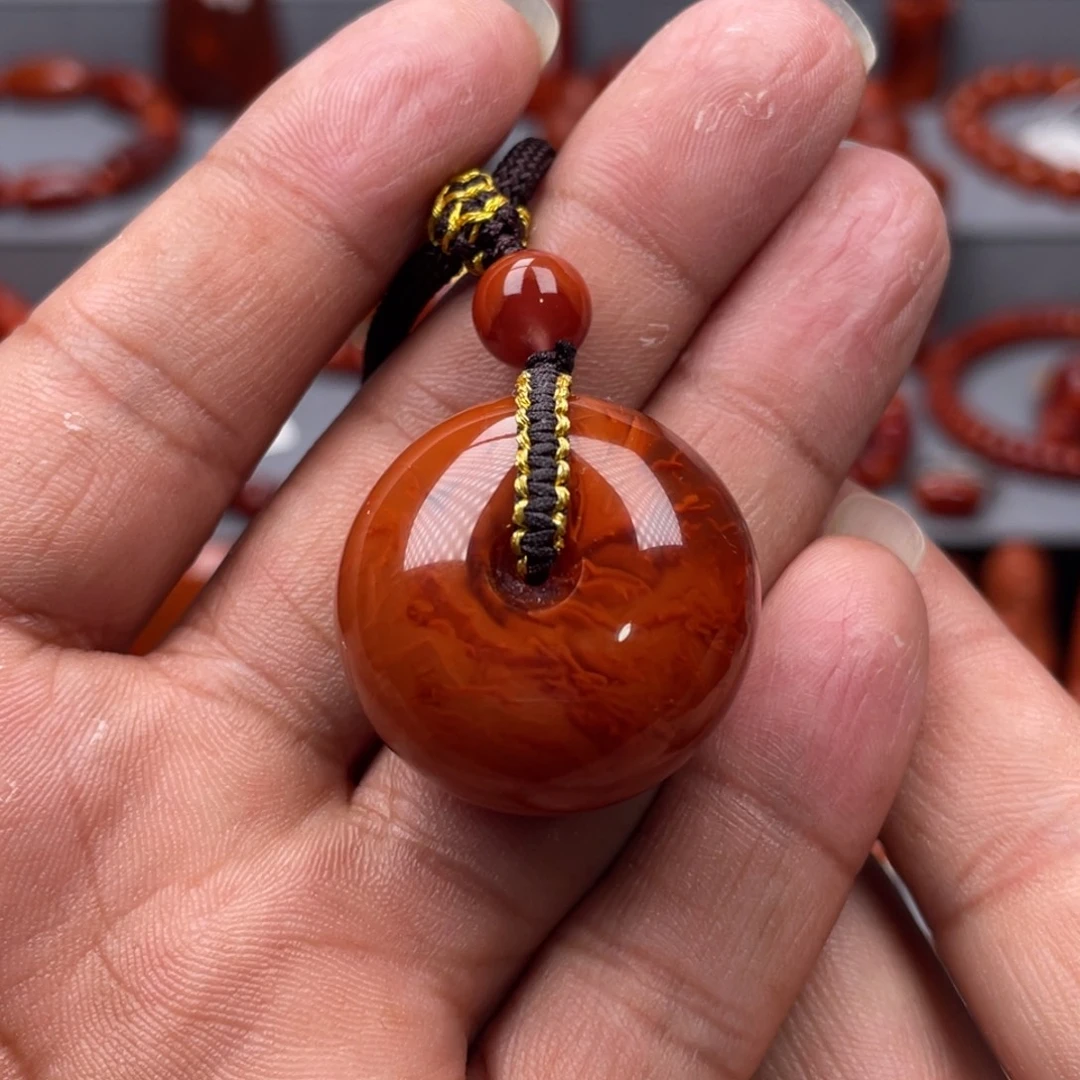 南红玛瑙未镶嵌珠宝奇石吊坠