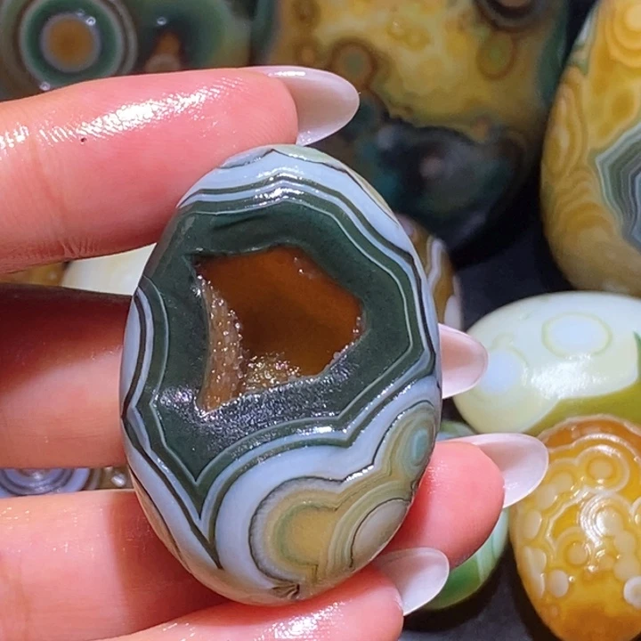 玛瑙/玉髓玛瑙吊坠未镶嵌