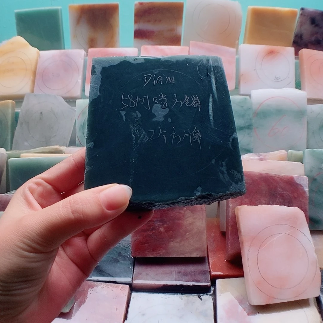 和田玉手镯未镶嵌D****d手镯定制