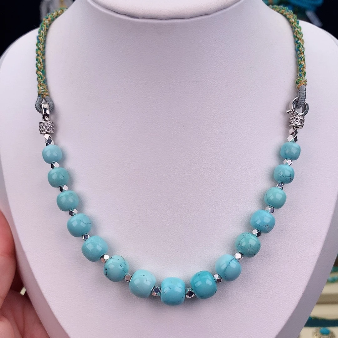 绿松石未镶嵌颈饰