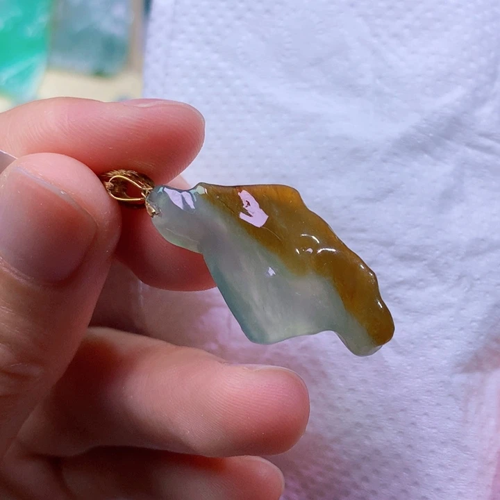 翡翠未镶嵌吊坠(不含链)