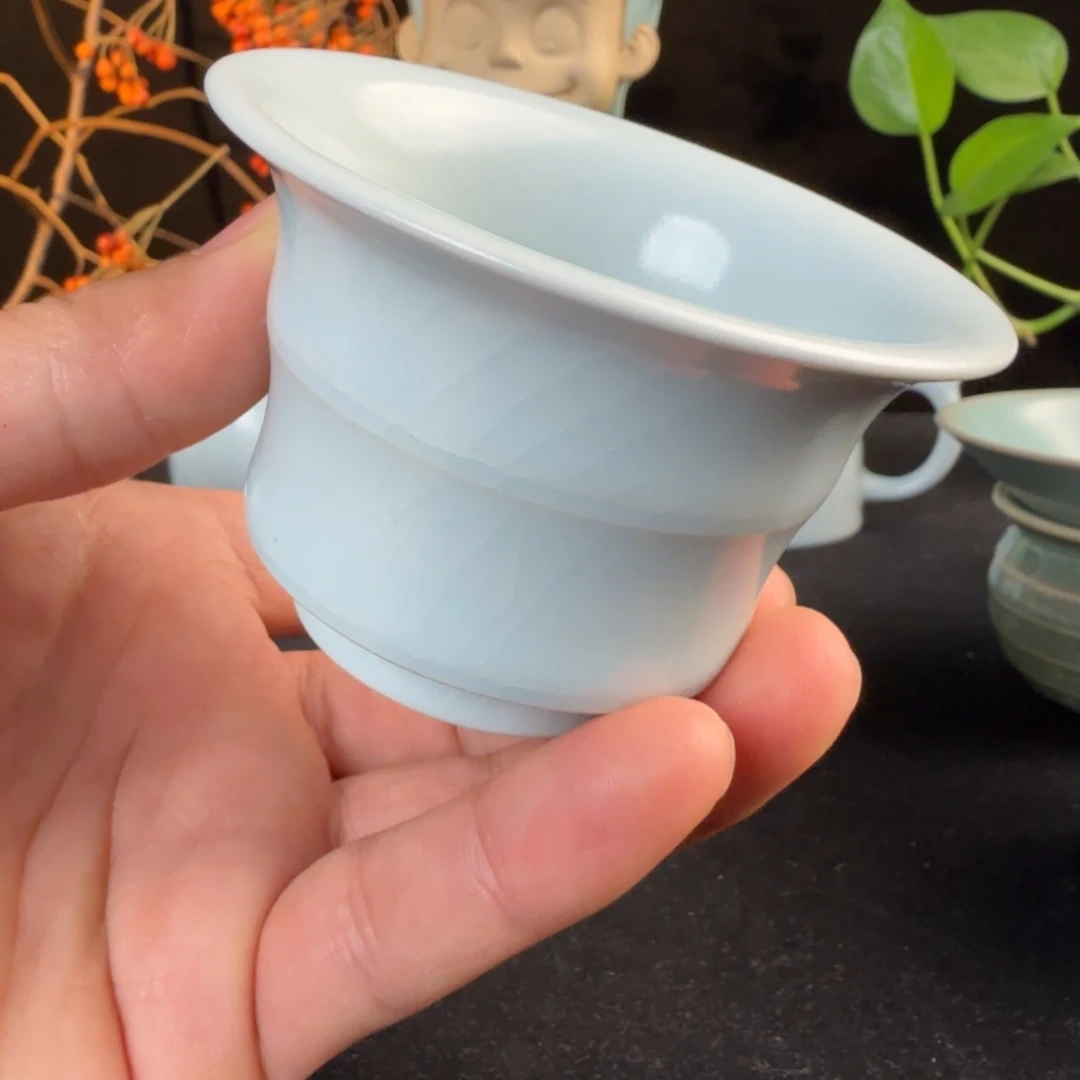 摆件陶汝瓷月白竹节马蹄杯