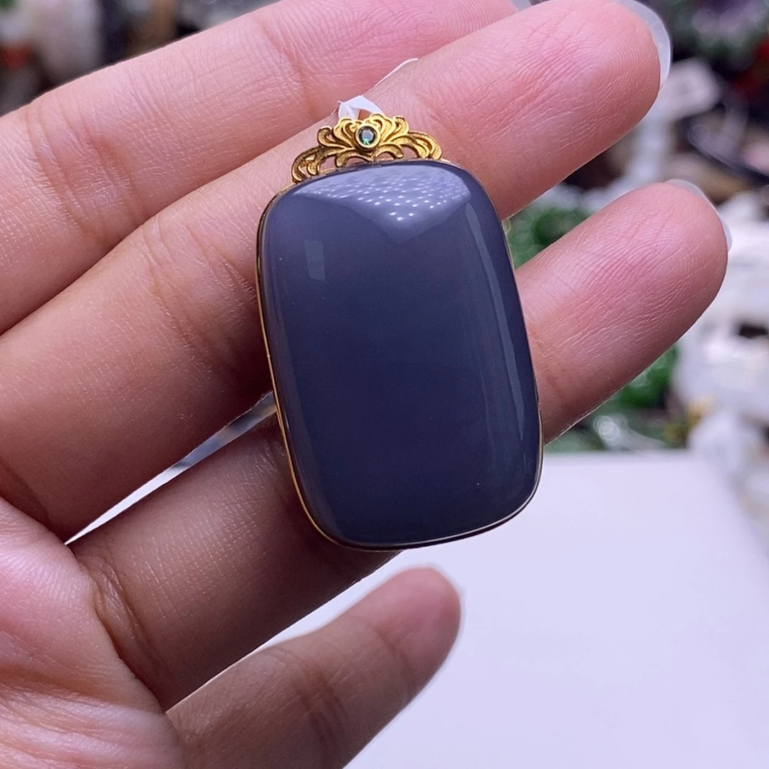 颈饰未镶嵌和田玉毕业级老坑料高冰浓烟紫金镶无事牌